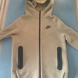 Nike Tech Tan Hoodie Youth M